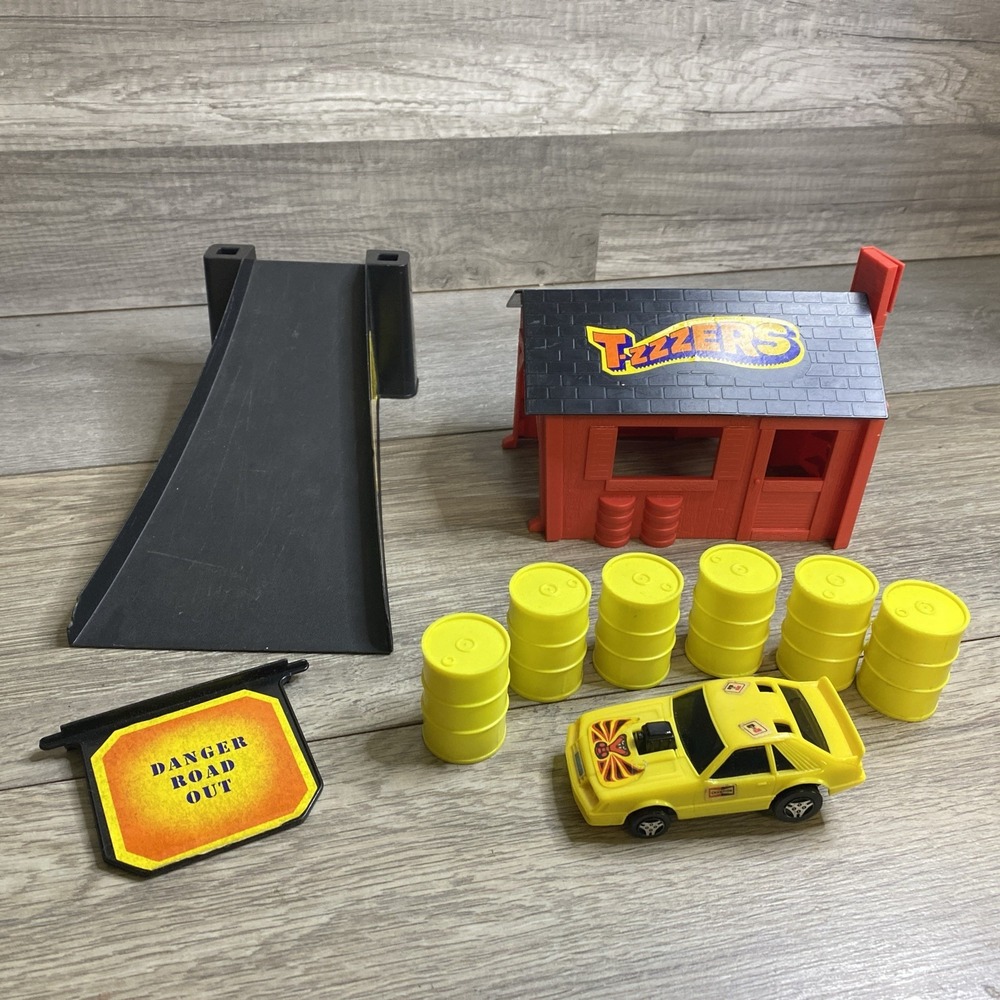 Kenner‎ T-zzzers Crash Set vintage Mustang daredevil toy Incomplete